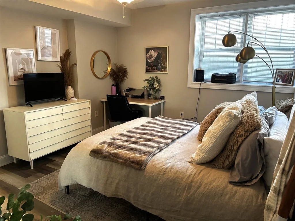 3 bed, 2 bath apartment for rent at 18 Knowlton St Unit 1, South Boston — photo 24 of 31