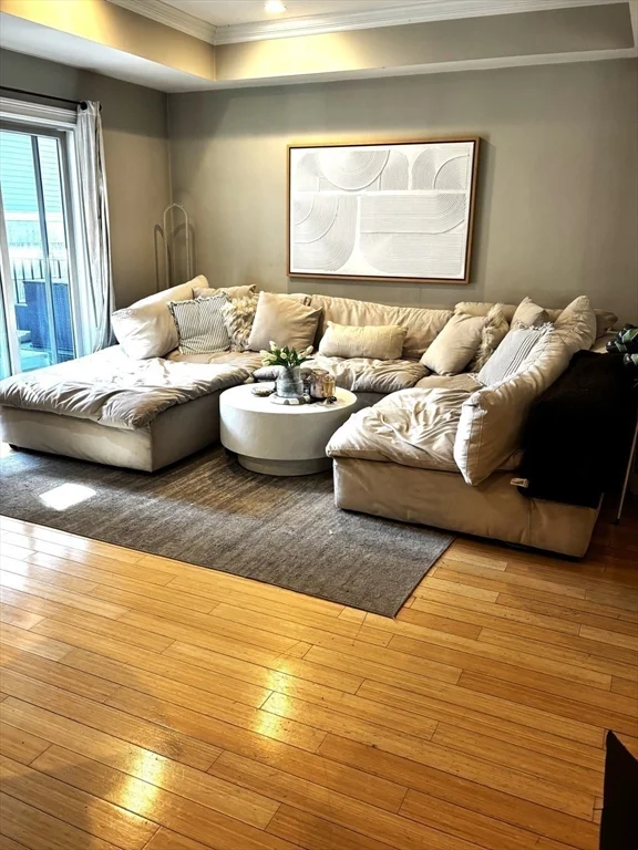 3 bed, 2 bath apartment for rent at 18 Knowlton St Unit 1, South Boston — photo 4 of 31