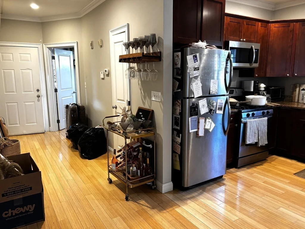 3 bed, 2 bath apartment for rent at 18 Knowlton St Unit 1, South Boston — photo 15 of 31