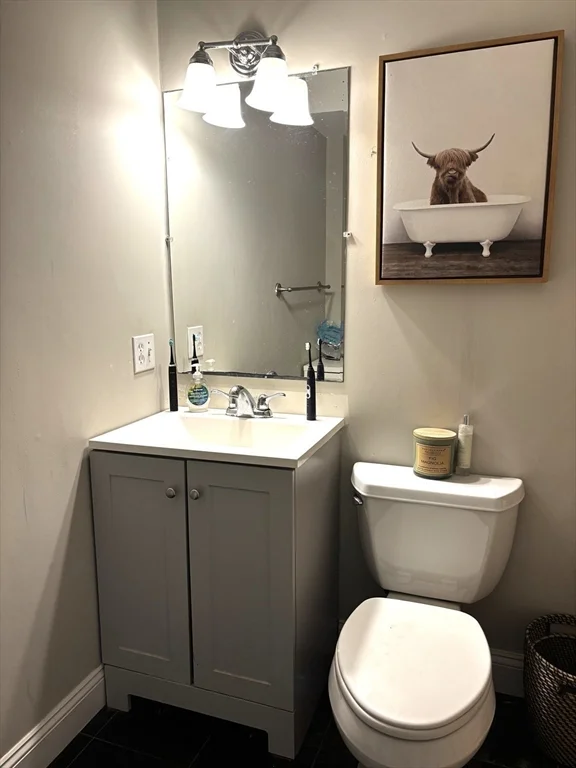 3 bed, 2 bath apartment for rent at 18 Knowlton St Unit 1, South Boston — photo 25 of 31
