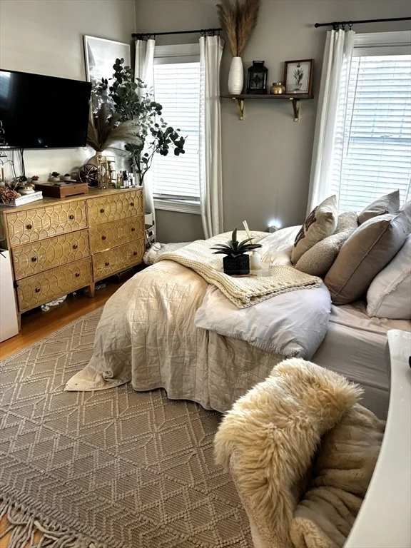 3 bed, 2 bath apartment for rent at 18 Knowlton St Unit 1, South Boston — photo 17 of 31