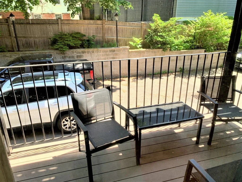 3 bed, 2 bath apartment for rent at 18 Knowlton St Unit 1, South Boston — photo 30 of 31