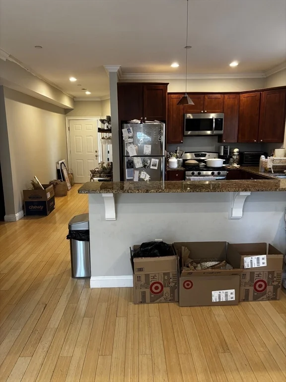 3 bed, 2 bath apartment for rent at 18 Knowlton St Unit 1, South Boston — photo 9 of 31