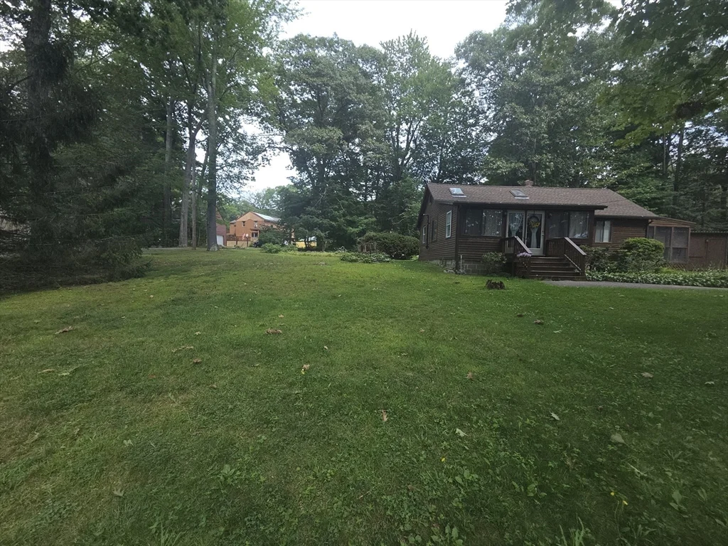 2 bed, 1 bath apartment for rent at 18 Lakeview Dr, Leicester — photo 15 of 17