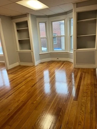 1 bed, 1 bath apartment for rent at 18 Lamb St Unit 1, South Hadley — photo 1 of 9