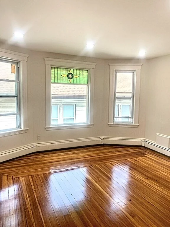 3 bed, 2 bath apartment for rent at 18 Langley Rd Unit 1, Brighton — photo 3 of 15