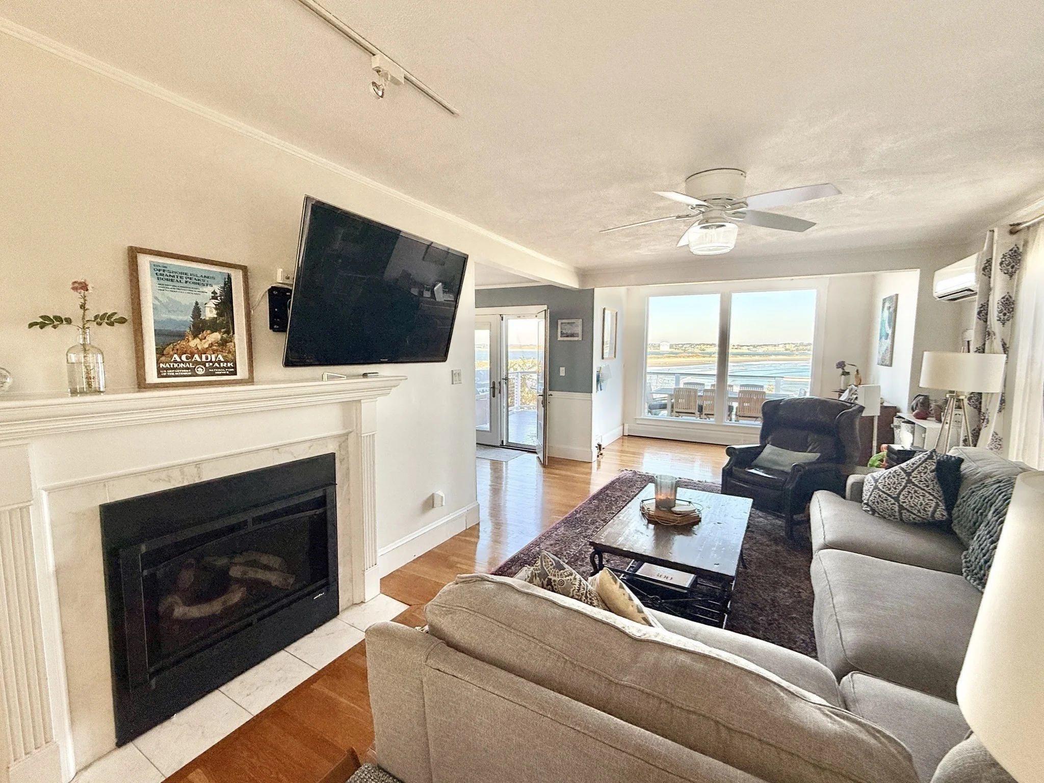 3 bed, 1 bath apartment for rent at 18 Lennox Rd Unit 1, Nahant — photo 6 of 40