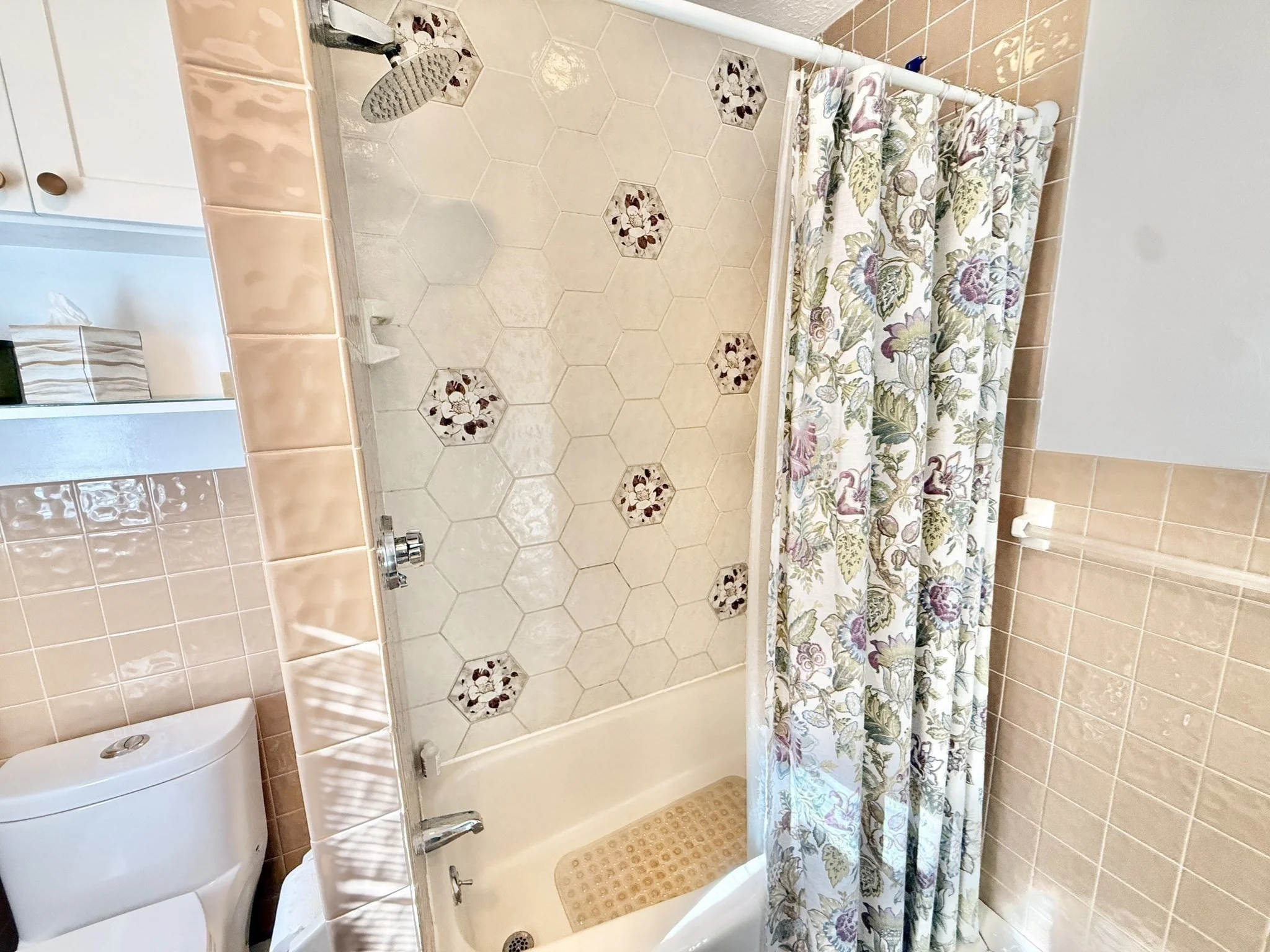 3 bed, 1 bath apartment for rent at 18 Lennox Rd Unit 1, Nahant — photo 31 of 40