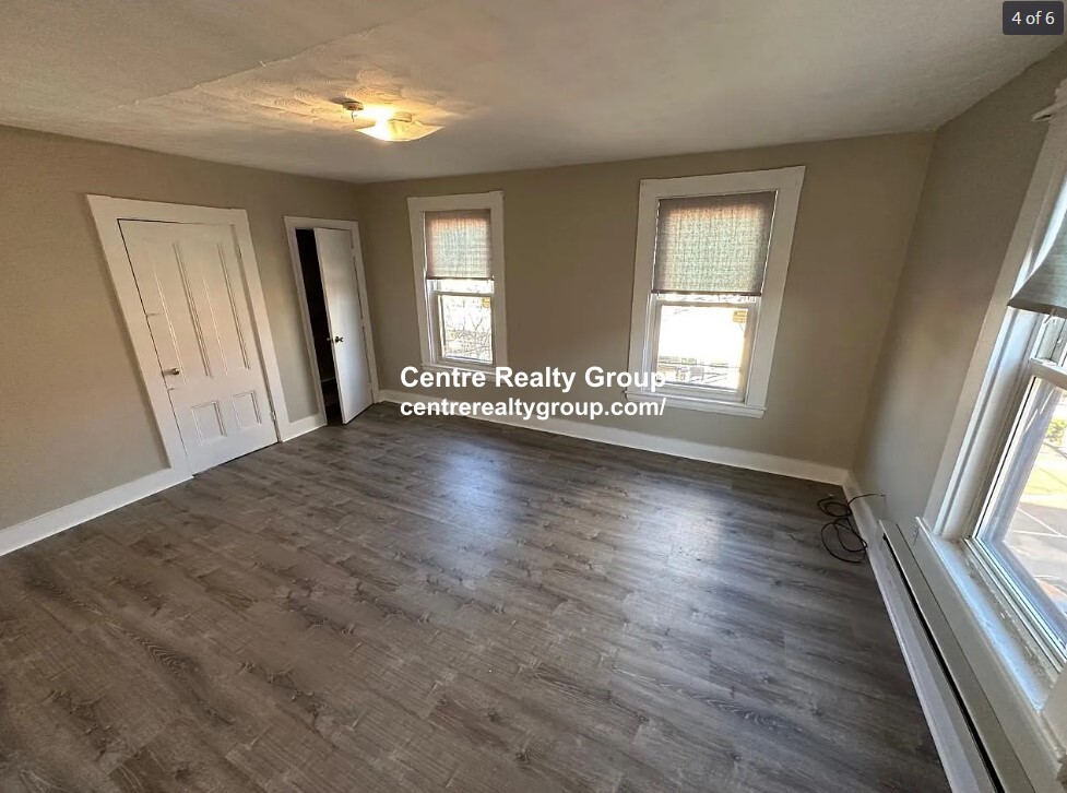 1 bed, 1 bath apartment for rent at 18 Lincoln St Unit 3, Newton Highlands — photo 1 of 7
