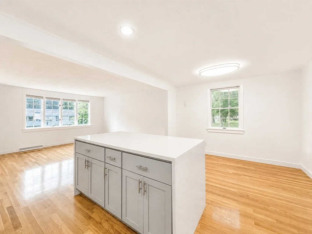 4 bed, 2 bath apartment for rent at 18 Linda St, Foxboro — photo 12 of 34