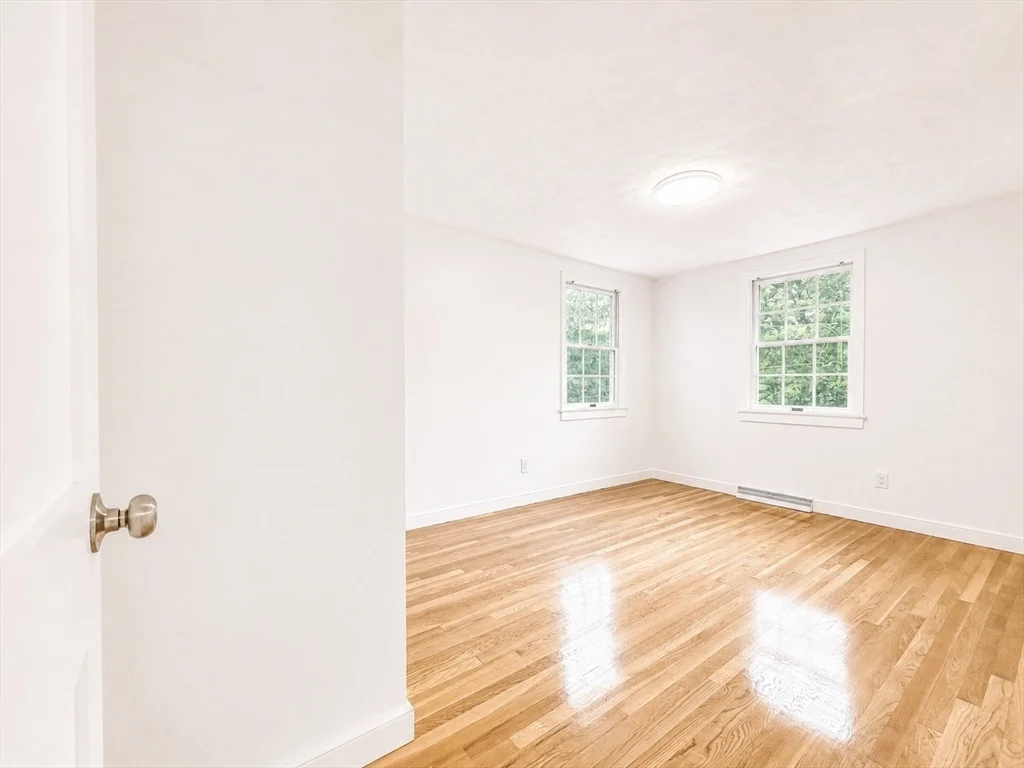 4 bed, 2 bath apartment for rent at 18 Linda St, Foxboro — photo 19 of 34