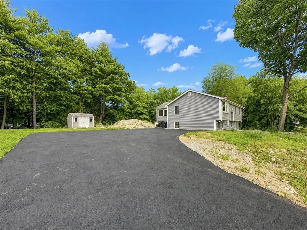 4 bed, 2 bath apartment for rent at 18 Linda St, Foxboro — photo 33 of 34