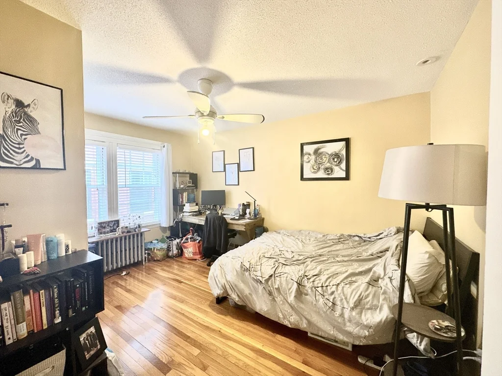 4 bed, 2 bath apartment for rent at 18 Linden Pl Unit 18, Brookline Village — photo 7 of 15