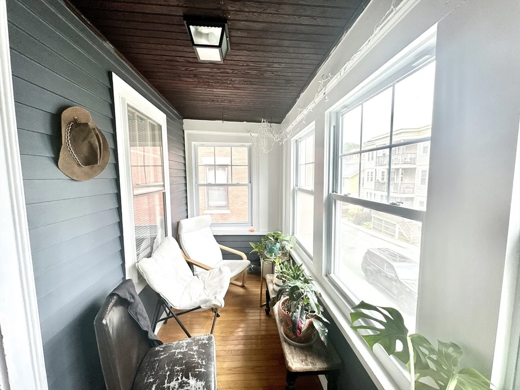 4 bed, 2 bath apartment for rent at 18 Linden Pl Unit 18, Brookline Village — photo 11 of 15