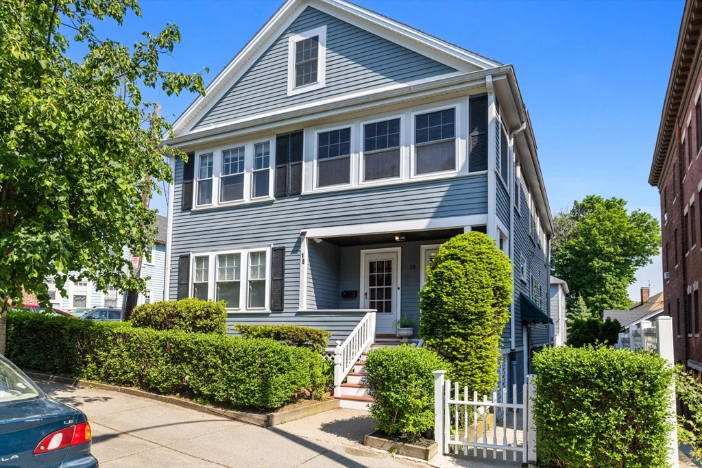 4 bed, 2 bath apartment for rent at 18 Linden Pl Unit 2, Coolidge Corner — photo 14 of 14