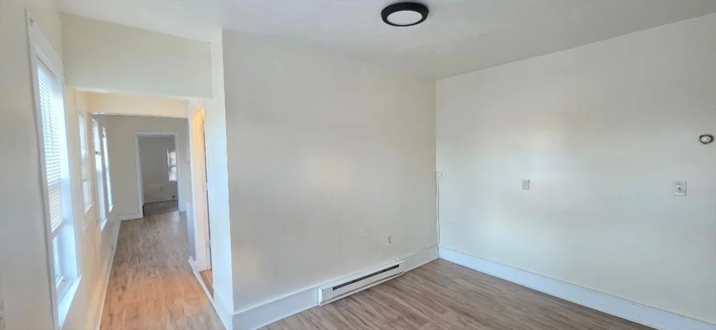 4 bed, 1 bath apartment for rent at 18 Linden St Unit 18, Rockland — photo 3 of 14