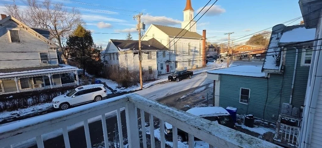 4 bed, 1 bath apartment for rent at 18 Linden St Unit 18, Rockland — photo 7 of 14