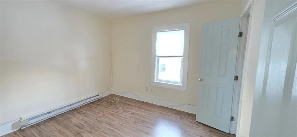 4 bed, 1 bath apartment for rent at 18 Linden St Unit 18, Rockland — photo 5 of 14