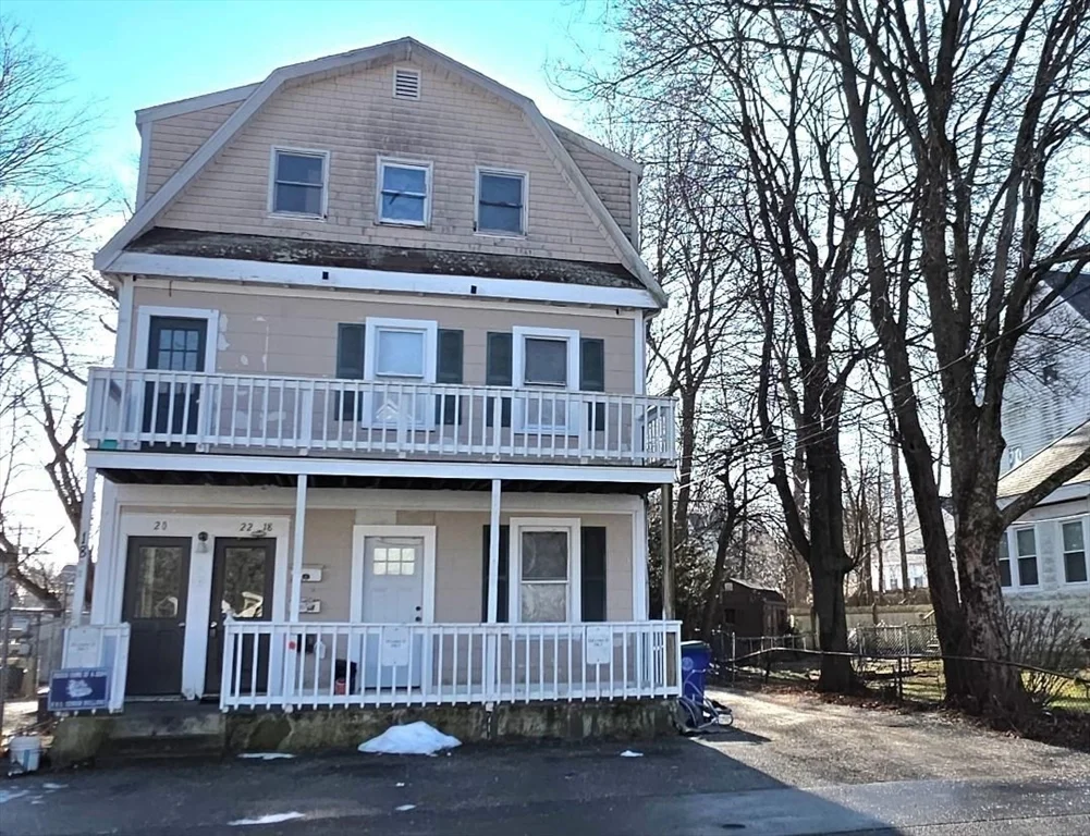 4 bed, 1 bath apartment for rent at 18 Linden St Unit 18, Rockland