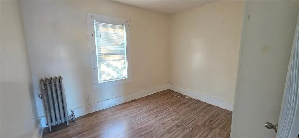 4 bed, 1 bath apartment for rent at 18 Linden St Unit 18, Rockland — photo 9 of 14