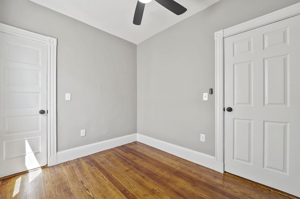 3 bed, 1 bath apartment for rent at 18 Lyon St Unit 3, Dorchester — photo 10 of 28
