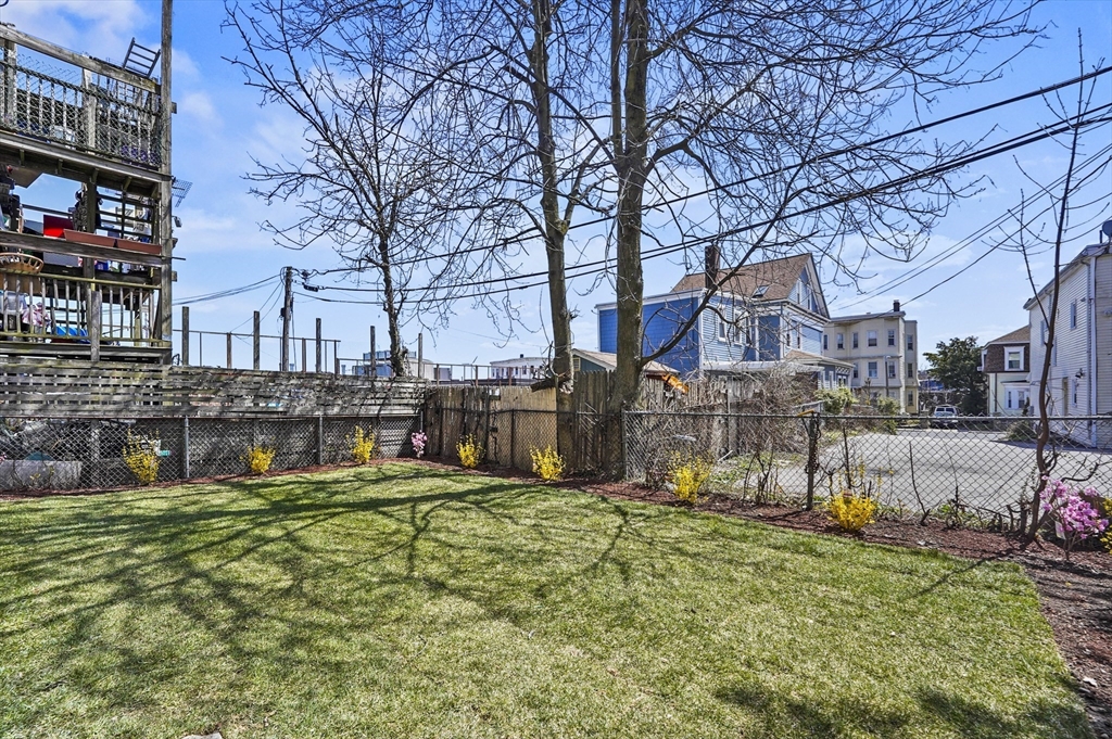 3 bed, 1 bath apartment for rent at 18 Lyon St Unit 3, Dorchester — photo 24 of 28