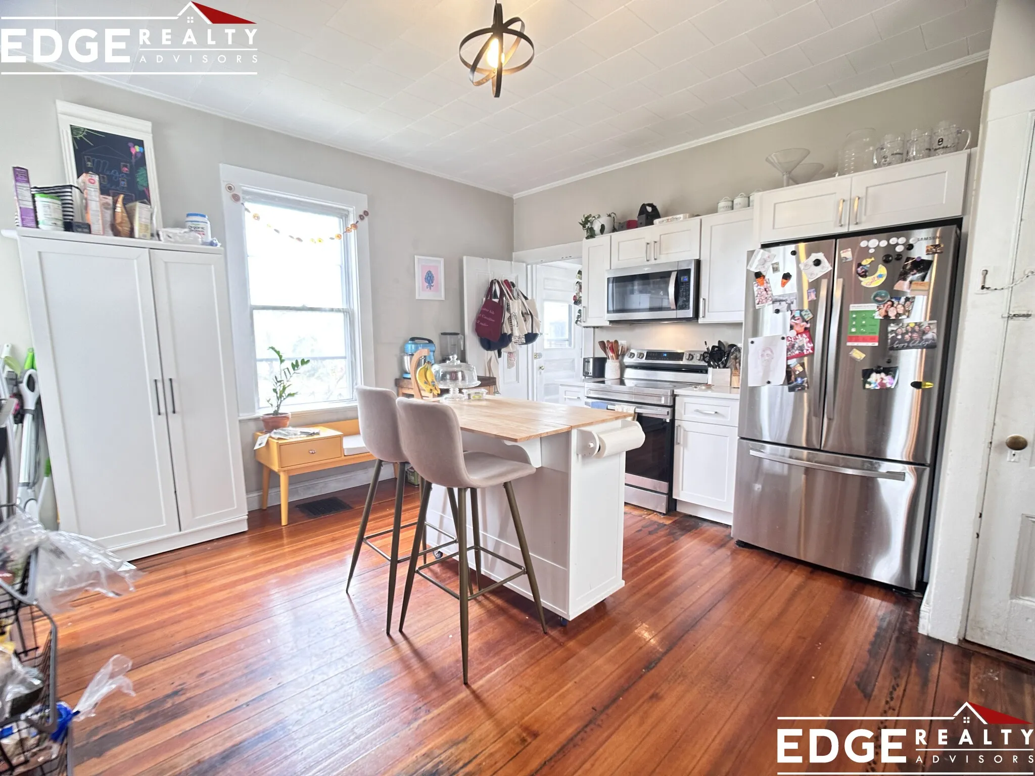 6 bed, 3 bath apartment for rent at 18 Malbert Rd Unit 1, Brighton — photo 1 of 15