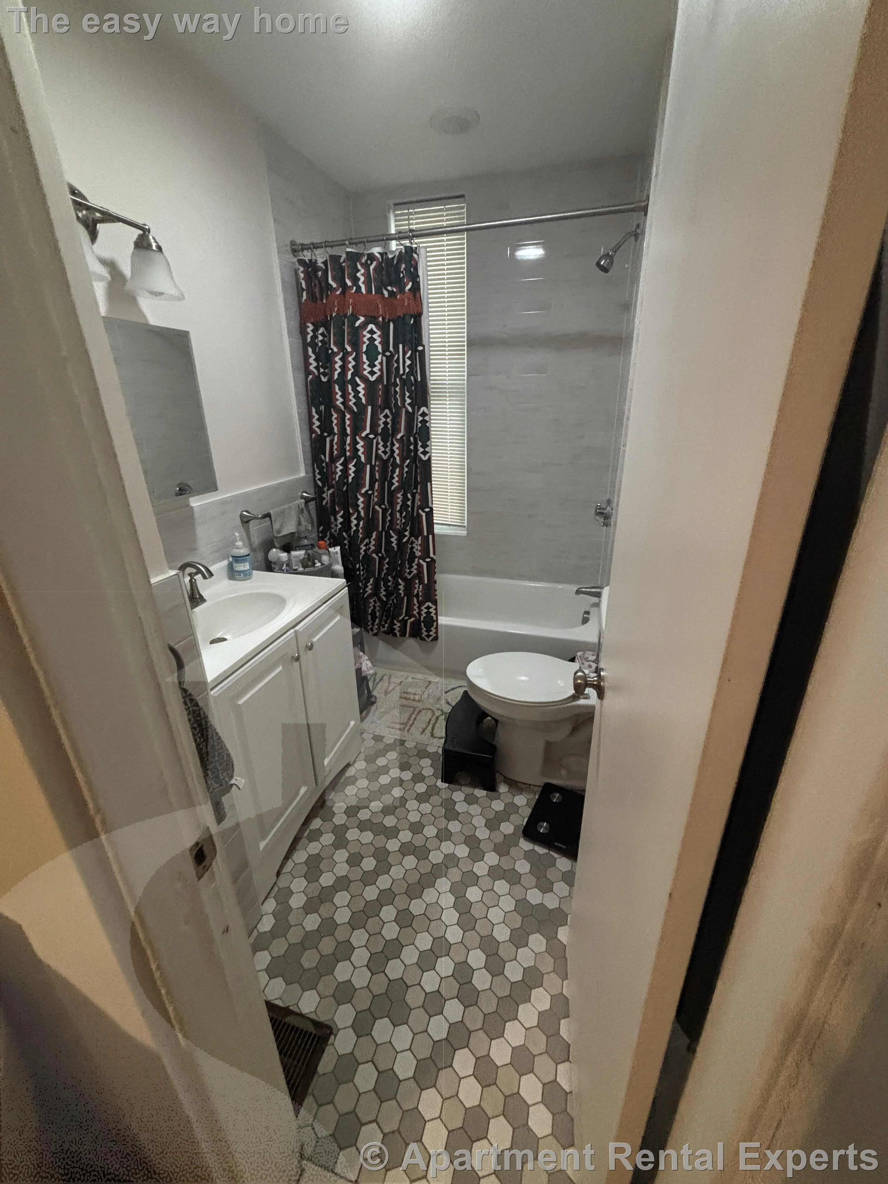 2 bed, 1 bath apartment for rent at 18 Marcella St, Boston — photo 10 of 17