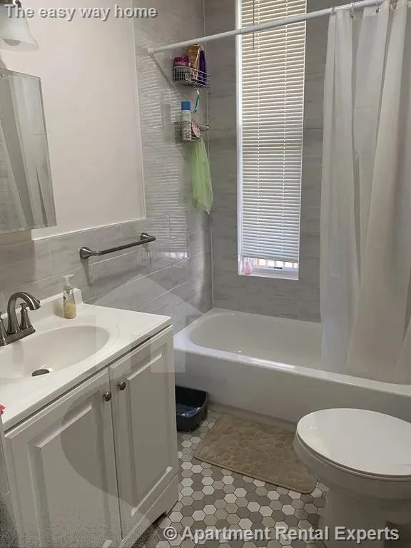 2 bed, 1 bath apartment for rent at 18 Marcella St, Boston — photo 4 of 17