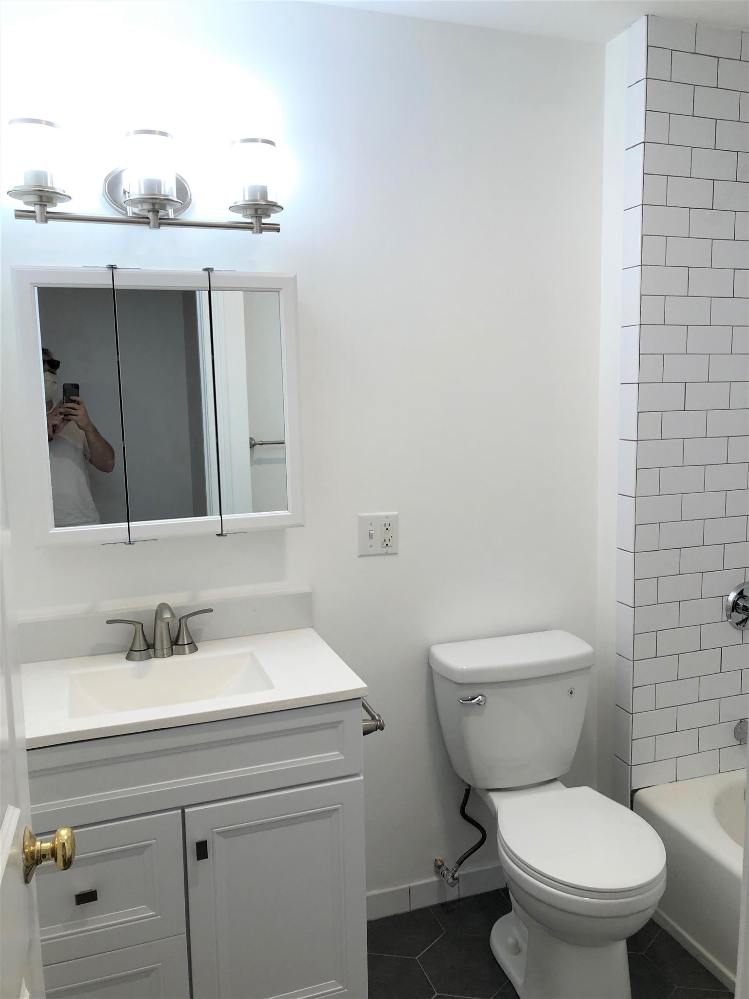 2 bed, 1 bath apartment for rent at 18-20 Marcella St Unit 4, Wellington-Harrington — photo 6 of 12