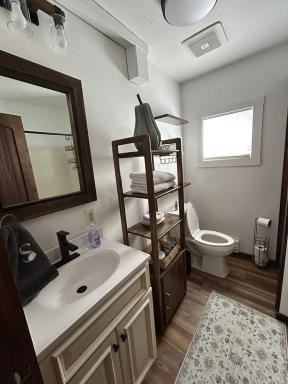 3 bed, 2 bath apartment for rent at 18 Marshfield Ave, Humarock — photo 11 of 19