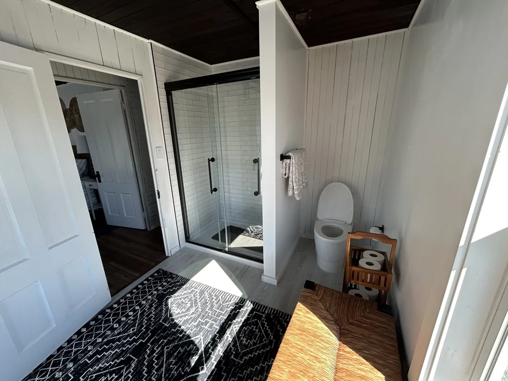 3 bed, 2 bath apartment for rent at 18 Marshfield Ave, Humarock — photo 17 of 19