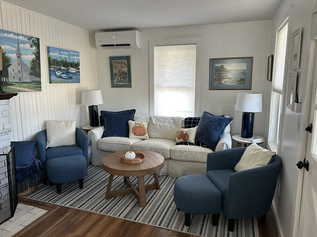 3 bed, 2 bath apartment for rent at 18 Marshfield Ave, Humarock — photo 6 of 19