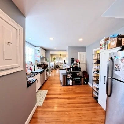 2 bed, 1 bath apartment for rent at 18 Martin St Unit 1, Medford — photo 1 of 10