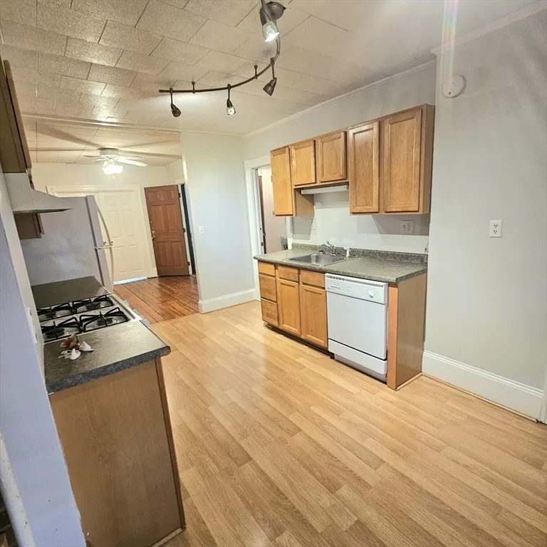 2 bed, 1 bath apartment for rent at 18 Mead St Unit 1, Allston — photo 3 of 9