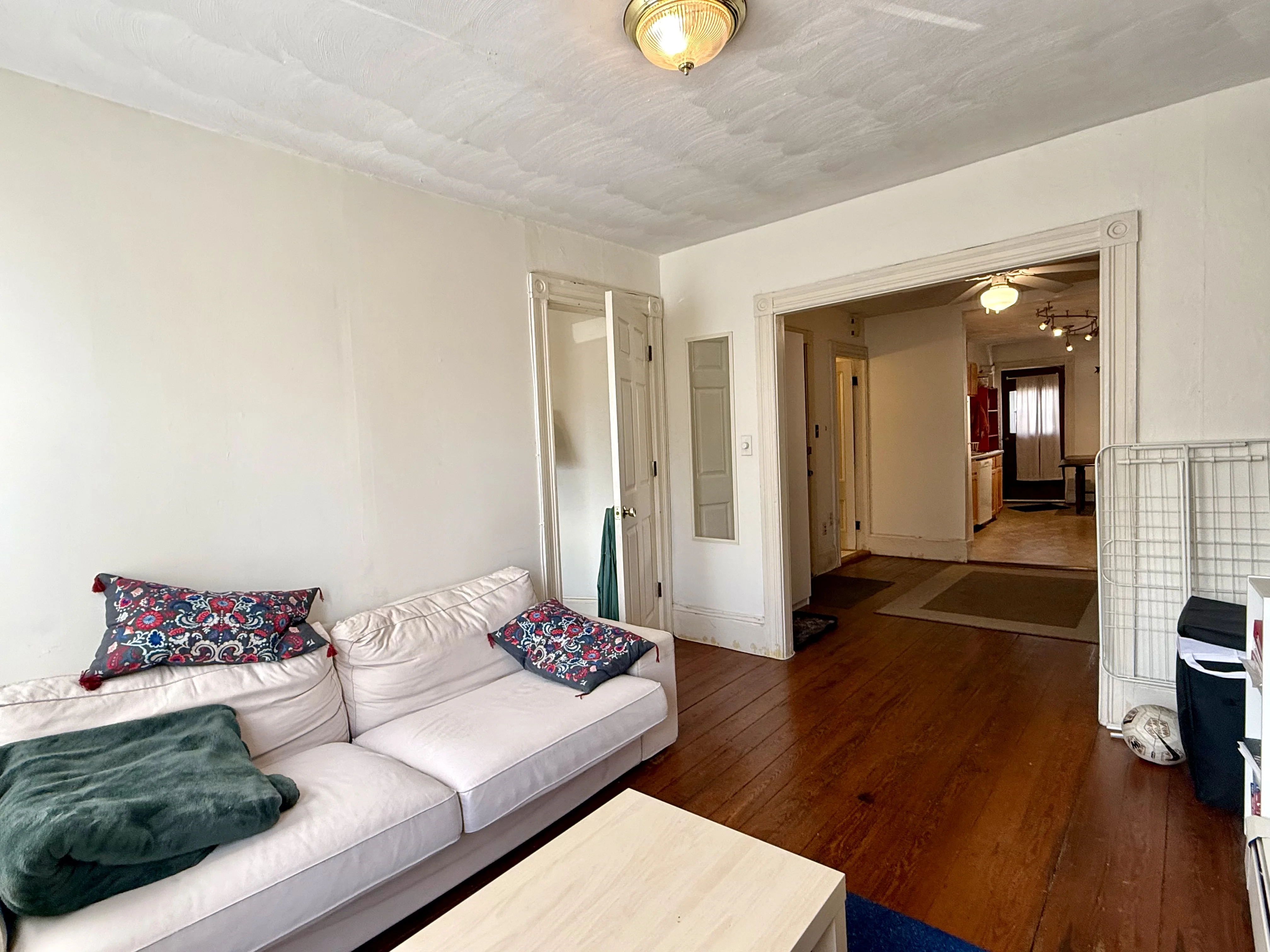 2 bed, 1 bath apartment for rent at 18 Mead St Unit 2A, Allston — photo 4 of 13