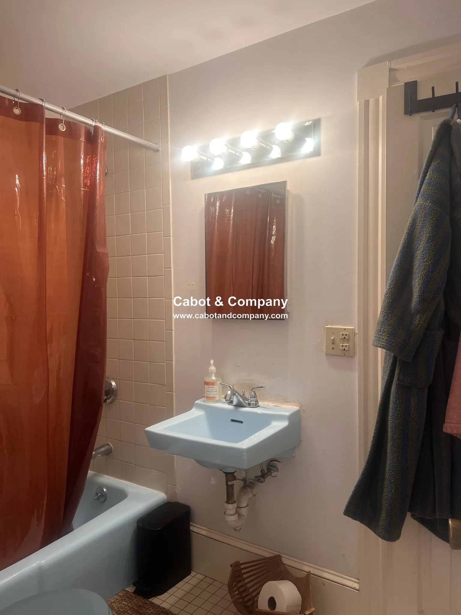 2 bed, 1 bath apartment for rent at 18 Mead St Unit 3A, Allston — photo 10 of 10