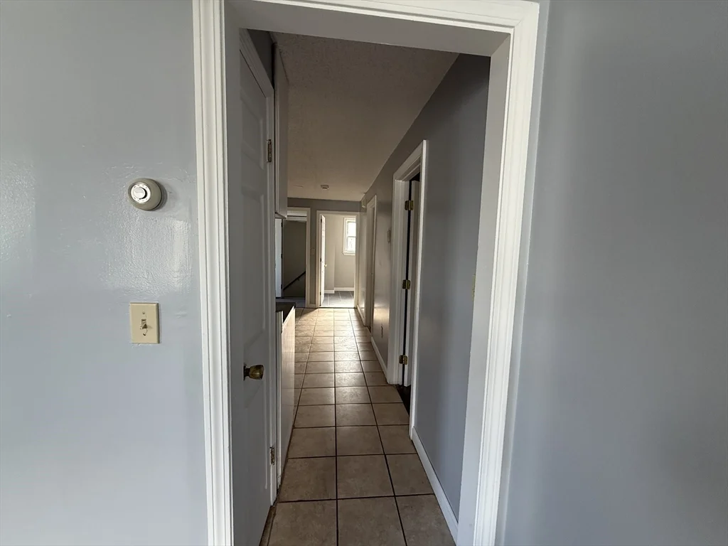 3 bed, 1 bath apartment for rent at 18 Meadow St Unit 2, Taunton — photo 14 of 18