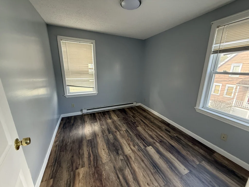 3 bed, 1 bath apartment for rent at 18 Meadow St Unit 2, Taunton — photo 4 of 18