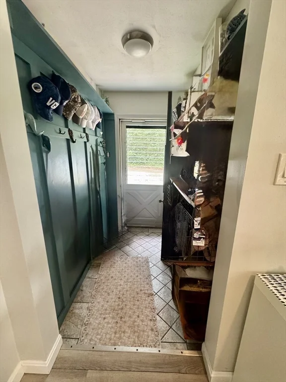 2 bed, 1 bath apartment for rent at 18 Meadowbrook Ln, Brandt Island — photo 34 of 37