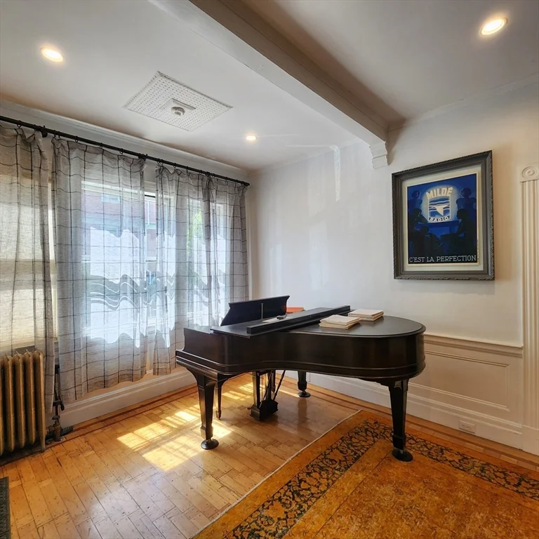 3 bed, 1 bath apartment for rent at 18 Melville Ave Unit A, Boston — photo 15 of 18