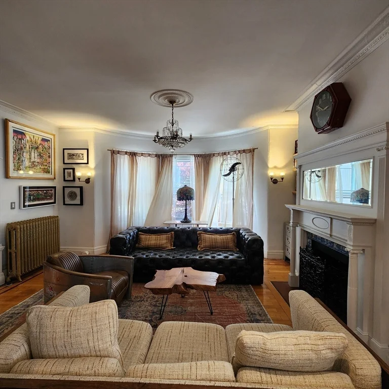 3 bed, 1 bath apartment for rent at 18 Melville Ave Unit A, Boston — photo 14 of 18