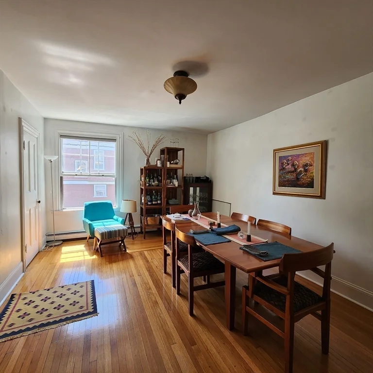 3 bed, 1 bath apartment for rent at 18 Melville Ave Unit A, Boston — photo 9 of 18