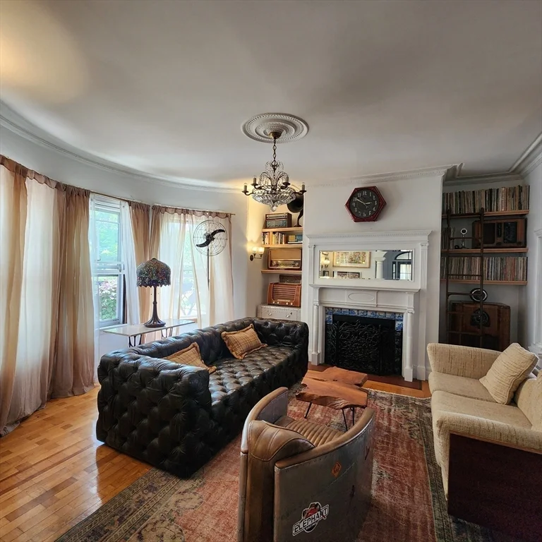 3 bed, 1 bath apartment for rent at 18 Melville Ave Unit A, Boston — photo 13 of 18