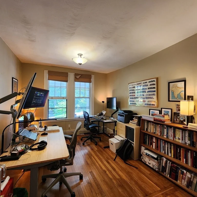 3 bed, 1 bath apartment for rent at 18 Melville Ave Unit A, Boston — photo 10 of 18