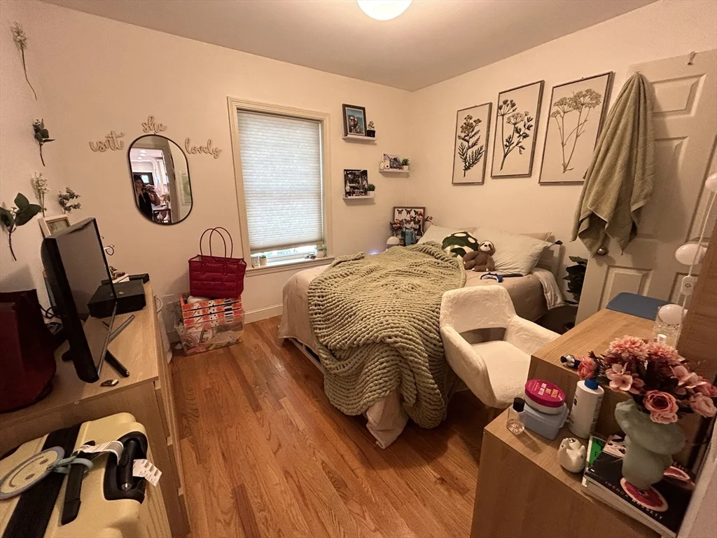 3 bed, 1 bath apartment for rent at 18 Meridian Pkwa Unit 1, Malden — photo 7 of 13