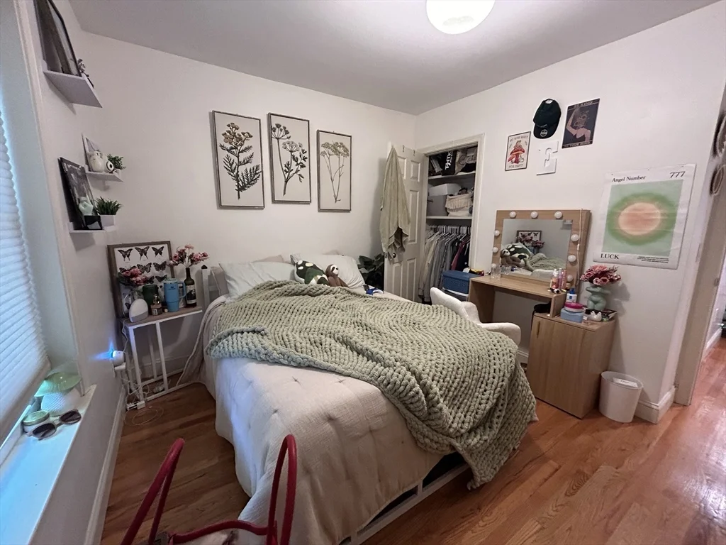 3 bed, 1 bath apartment for rent at 18 Meridian Pkwa Unit 1, Malden — photo 8 of 13
