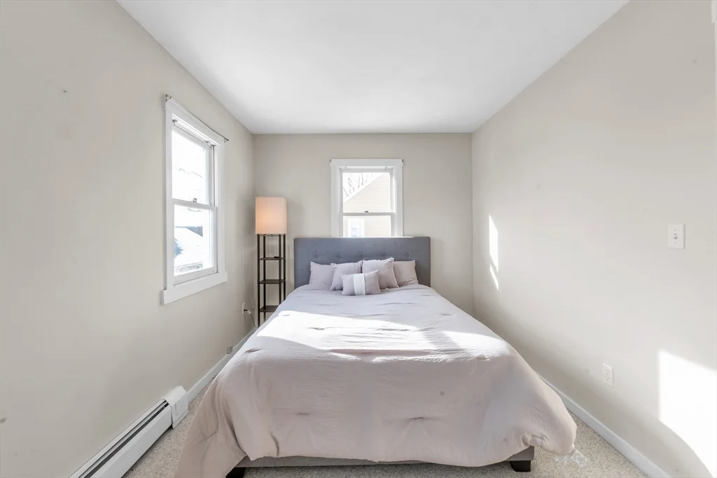 2 bed, 1 bath apartment for rent at 18 Merlin Ct Unit 18, Tatnuck — photo 14 of 17