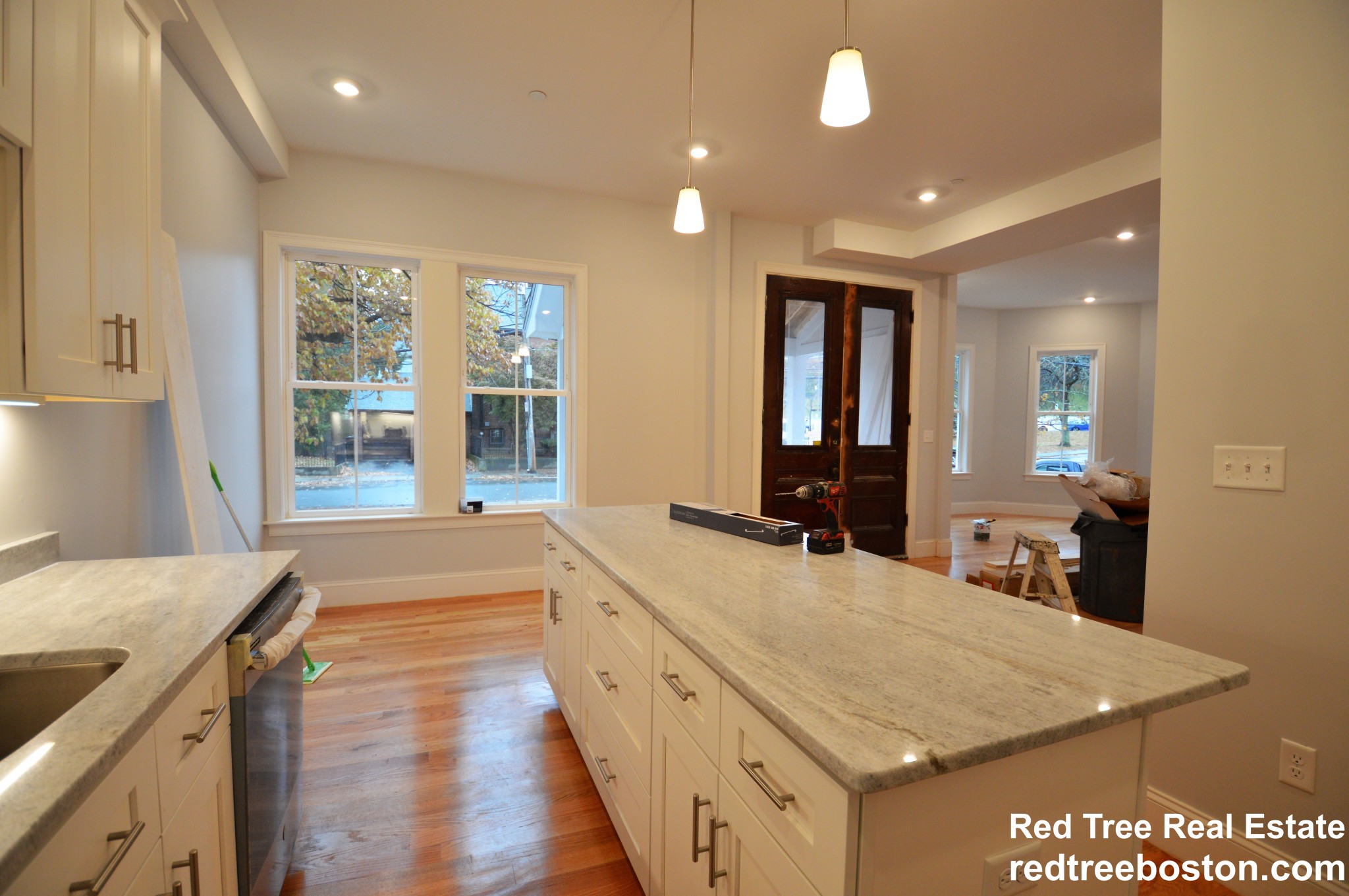 3 bed, 1.5 bath apartment for rent at 18 Murdock St Unit 1, Brighton — photo 2 of 10