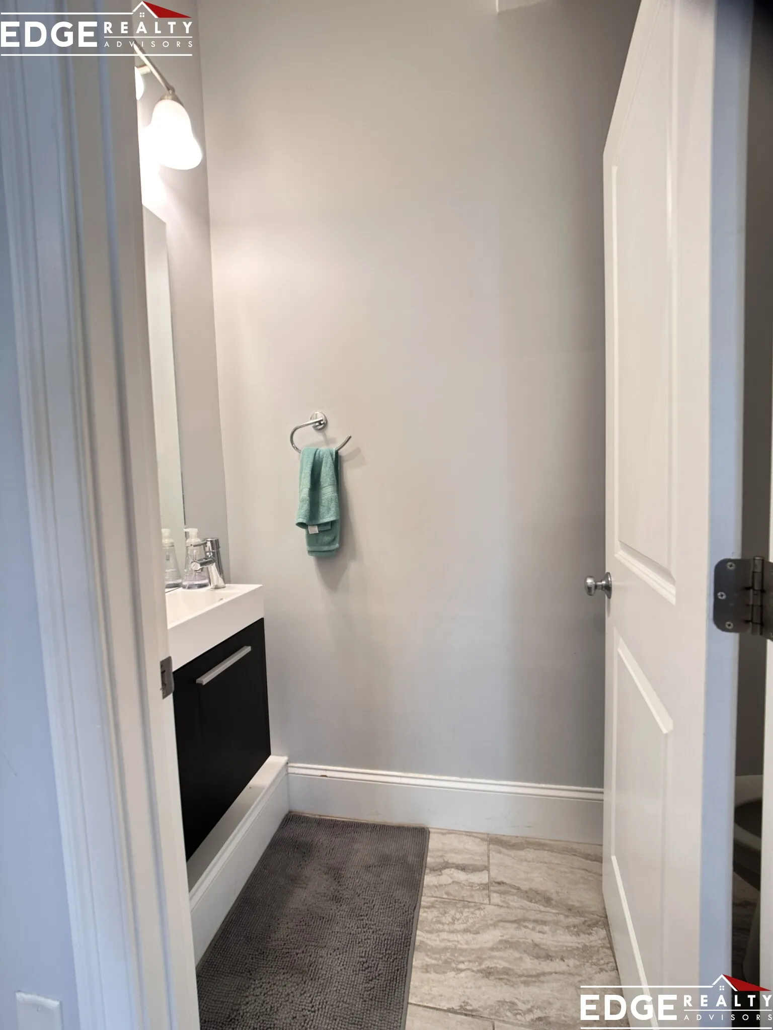 3 bed, 1.5 bath apartment for rent at 18 Murdock St Unit 4, Brighton — photo 4 of 8